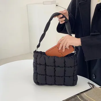 Naujo korėjietiško stiliaus madingas plisuotas krepšys, kosminis medvilninis torto krepšys, nišinis didelės talpos krepšys per petį, minkštas pažastų krepšys