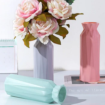 Moderni gėlių vaza balta rožinė mėlyna plastikinė vaza gėlių vazų krepšelis Šiaurės šalių namų svetainės dekoravimo ornamentas Gėlių kompozicija