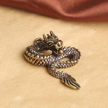 1PCS Retro Brass Zodiac Dragon Car Raktų pakabukas Varinis drakono galva Gyvatės uodega Python drakono krepšys Kabančios dovanos