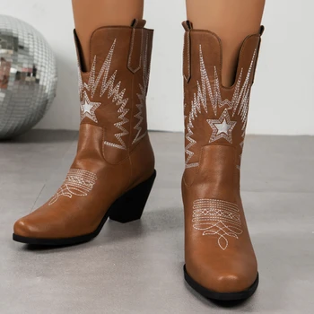Siuvinėti kaubojiški kulkšnies batai Nauji moteriški batai Pu įsispiriami aukštakulniai batai Spausdinti Western Cowgirl Retro Batai Botines Para Mujeres