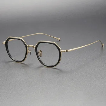 Vintage hawksbill acetato pluošto optinių stiklų rėmas gali būti aprūpintas receptiniais akiniais.