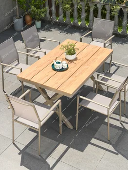 Lauko baldai Plastikinis medinis stalas ir kėdė Kiemas Šiaurietiško stiliaus lauko vila Balkonas Atsitiktinis staliukas ir kėdė