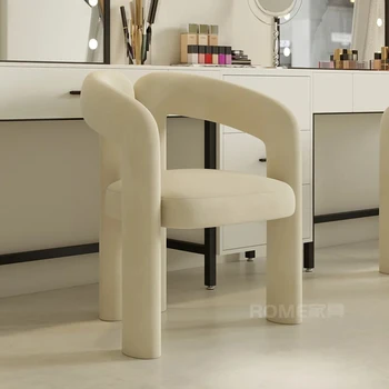 Internetinė įžymybių makiažo kėdė, kremo stiliaus dizainerė, modernus paprastas ir prabangus persirengimo stalas, taburetė, makiažo stalas, registratūra