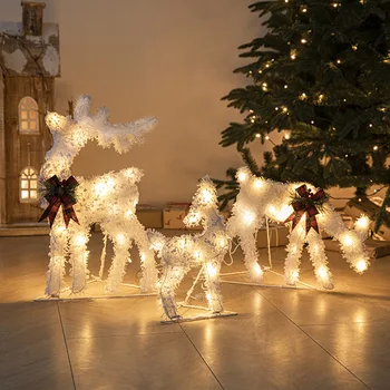Kalėdinis baltas šviečiantis lygintuvas su lengvu briedžių vežimėliu rinkinys parduotuvių vitrinų festivalio atmosferos ornamentai