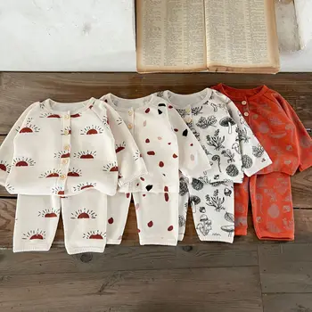 Korėjos kūdikių rinkiniai Rudens berniukai mergaitės spausdinti namų kostiumo komplektas Kūdikių medvilnės vaflių rinkinys 2023 naujagimiams