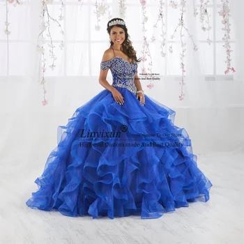 Off Shoulder Ruffles Quinceanera Suknelės Ball Gown Crystals Beaded pornos de 15 años Lace-Up Court Train Sweet 16 Party Dress