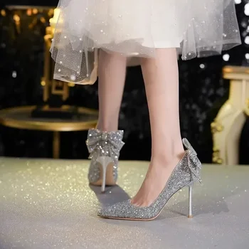 Naujausi Pelenės batai Bowknot Kalnų krištolas Aukštakulniai Moterys Pumps Smailus pirštas Moteris Bling Crystal Party vestuviniai bateliai 7cm
