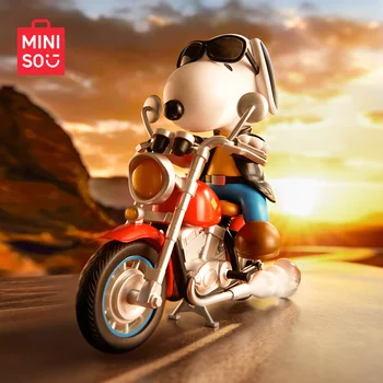 MINISO aklųjų dėžutė Snoopy ir motociklų serija Modelio animacija Periferiniai vaikų žaislai Gimtadienio dovana Madingi papuošalai Klasikinis